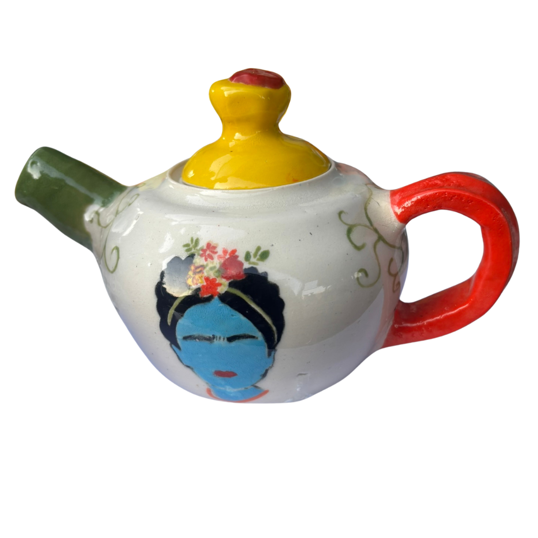 Frida’s Corazón One-Cup Teapot 1